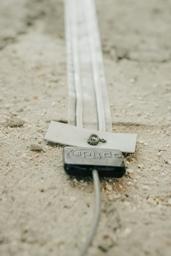 Sensorband-Verlegung auf Flachdach